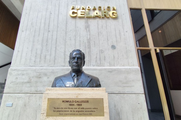 Continúa abierta la convocatoria al XXI Premio Internacional de Novela Rómulo Gallegos