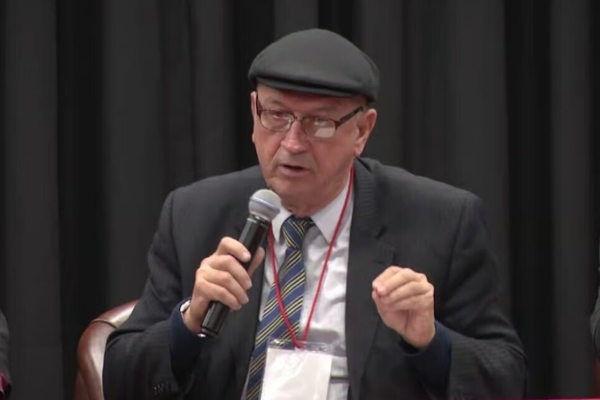 El filósofo cubano Pablo Manuel Guadarrama González resulta ganador del Premio Libertador al Pensamiento Crítico 2020-2024