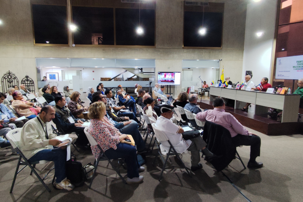 Seminario sobre Frantz Fanon concluyó en Caracas con un llamado a la descolonización radical de los pueblos de Nuestra América