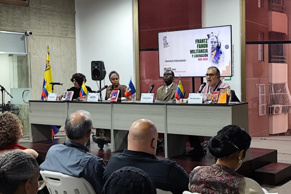 A 100 años del nacimiento de Frantz Fanon su pensamiento anticolonial se trae al presente